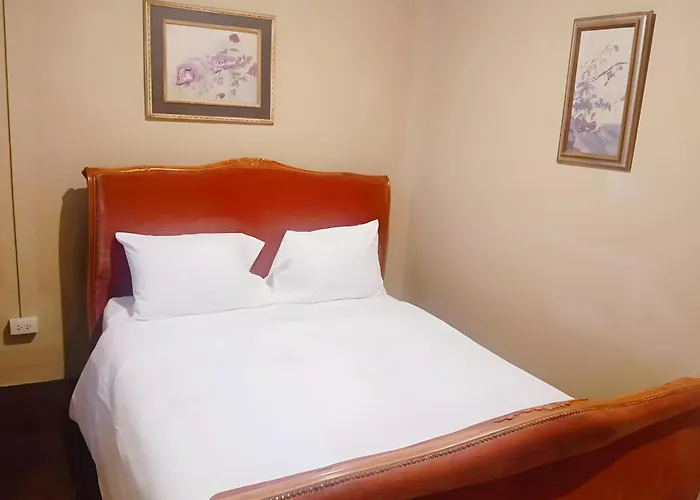 U Yaowarat Apartment *